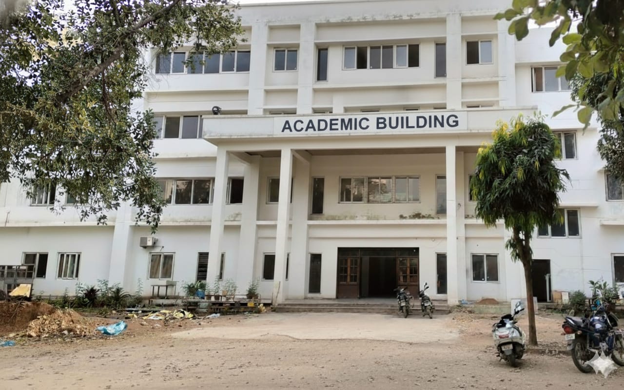 Hayat Institute Hero Image 1